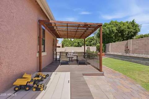 Exterior - 6964 E Grandview St, Mesa, AZ 85207 photo 8 of 10