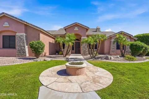 Exterior - 6964 E Grandview St, Mesa, AZ 85207 photo 3 of 10