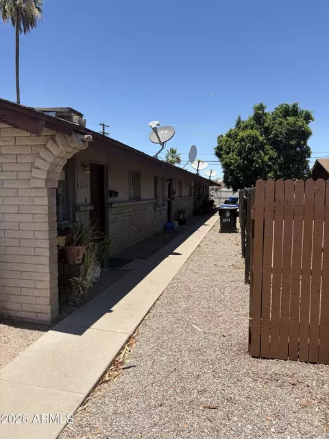 2216 E Broadway Rd, Mesa, AZ 85204