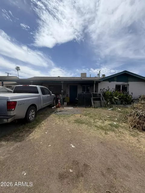 8223 W Clarendon Ave, Phoenix, AZ 85033