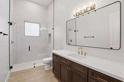 Bath - 4165 W Forest Ct, Pine, AZ 85544 photo 2 of 4