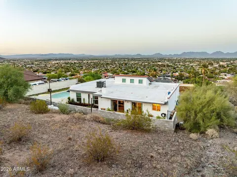 View/Area - 1917 E Karen Dr, Phoenix, AZ 85022 photo 4 of 7