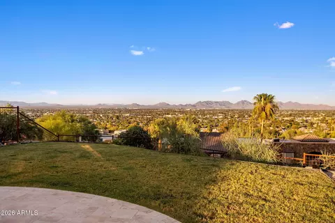 Exterior - 1917 E Karen Dr, Phoenix, AZ 85022 photo 9 of 17