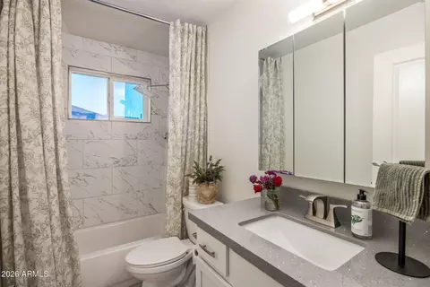 Bath - 1917 E Karen Dr, Phoenix, AZ 85022 photo 2 of 2