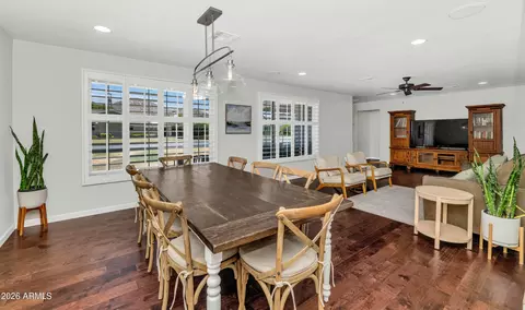 Dining - 5001 E Flower St, Phoenix, AZ 85018 photo 1 of 2