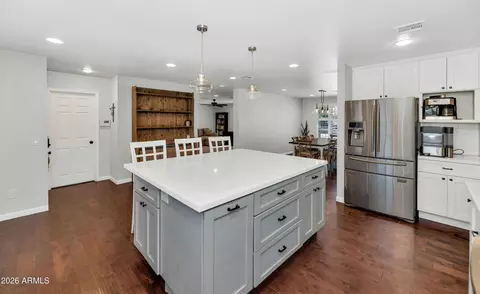 Kitchen - 5001 E Flower St, Phoenix, AZ 85018 photo 2 of 4