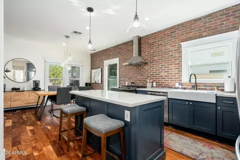 Kitchen - 933 E Granada Rd, Phoenix, AZ 85006 photo 2 of 5