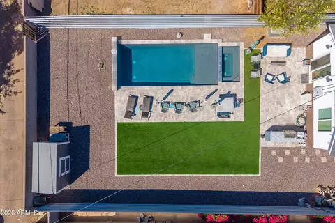 Exterior - 933 E Granada Rd, Phoenix, AZ 85006 photo 14 of 14
