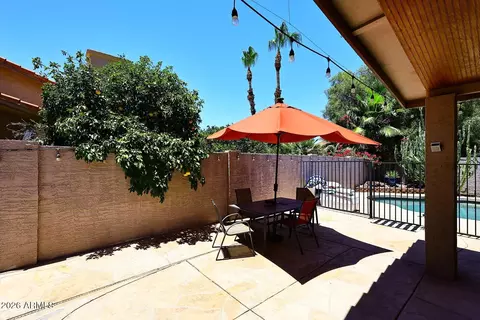 Exterior - 310 E Breckenridge Way, Gilbert, AZ 85234 photo 6 of 13