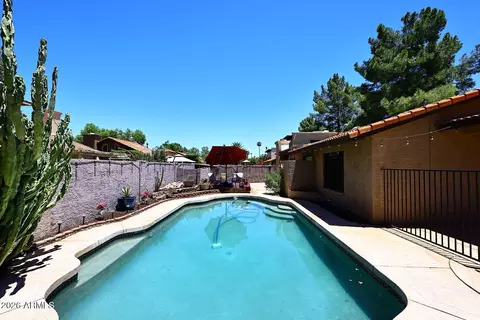 Exterior - 310 E Breckenridge Way, Gilbert, AZ 85234 photo 2 of 13