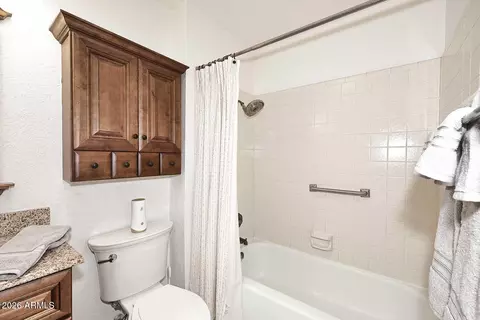 Bath - 310 E Breckenridge Way, Gilbert, AZ 85234 photo 2 of 5