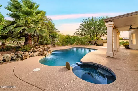 5225 W Del Rio St, Chandler, AZ 85226