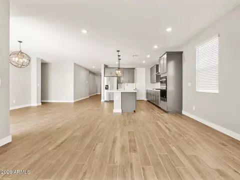 Living - 334 W Flatiron Trl, Apache Junction, AZ 85120 photo 1 of 5