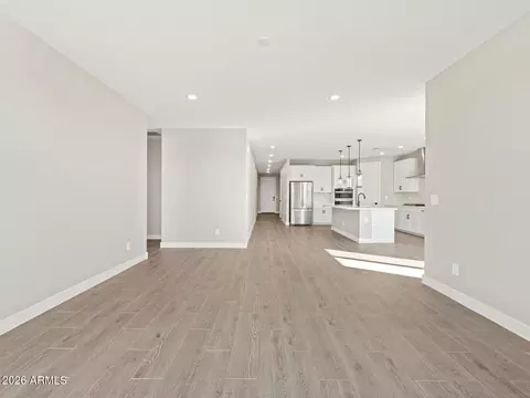 Living - 309 W Rock Needle Trl, Apache Junction, AZ 85120 photo 4 of 7