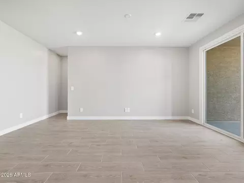 Living - 325 W Rock Needle Trl, Apache Junction, AZ 85120 photo 4 of 5