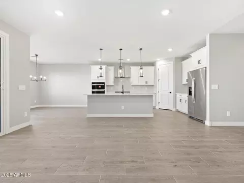 Living - 325 W Rock Needle Trl, Apache Junction, AZ 85120 photo 1 of 5