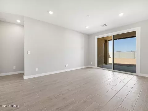 Living - 325 W Rock Needle Trl, Apache Junction, AZ 85120 photo 5 of 5