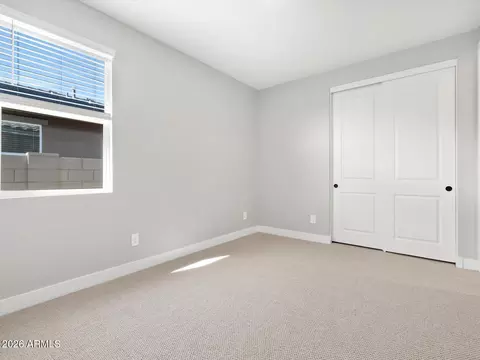 Bedroom - 325 W Rock Needle Trl, Apache Junction, AZ 85120 photo 5 of 8