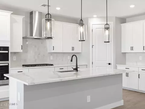 Kitchen - 325 W Rock Needle Trl, Apache Junction, AZ 85120 photo 5 of 5