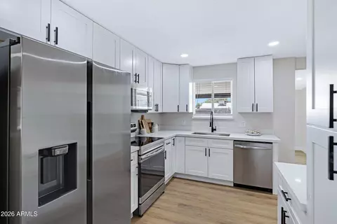 Kitchen - 10417 E Boulder Dr, Apache Junction, AZ 85120 photo 1 of 3