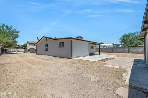 Exterior - 10417 E Boulder Dr, Apache Junction, AZ 85120 photo 4 of 5