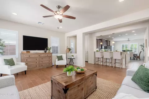 4410 E Campo Bello Dr, Phoenix, AZ 85032