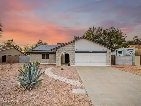 2956 W Sandra Ter, Phoenix, AZ 85053