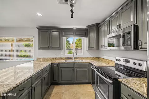 Kitchen - 3948 E Hillery Dr, Phoenix, AZ 85032 photo 1 of 2