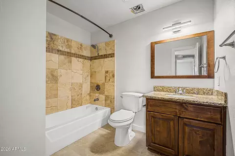 Bath - 3948 E Hillery Dr, Phoenix, AZ 85032 photo 2 of 2