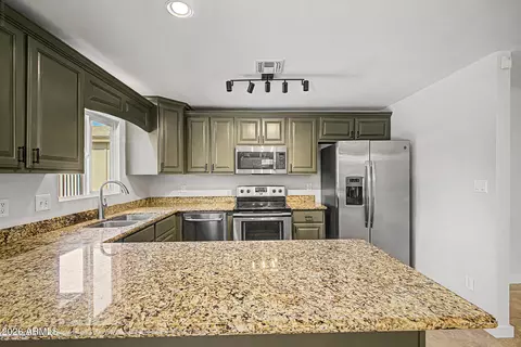 Kitchen - 3948 E Hillery Dr, Phoenix, AZ 85032 photo 2 of 2