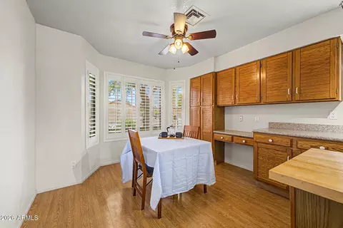 Kitchen - 4606 E Shomi St, Phoenix, AZ 85044 photo 3 of 3