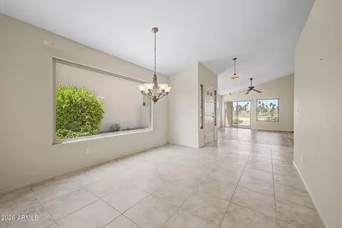 Dining - 4606 E Shomi St, Phoenix, AZ 85044 photo 2 of 3