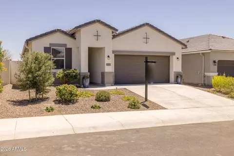 Exterior - 2421 W Sable Ave, Apache Junction, AZ 85120 photo 3 of 7