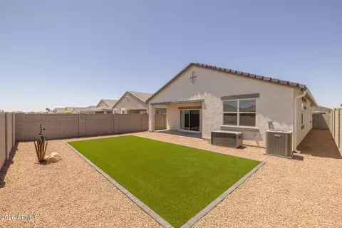 Exterior - 2421 W Sable Ave, Apache Junction, AZ 85120 photo 1 of 7