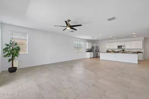 Living - 2421 W Sable Ave, Apache Junction, AZ 85120 photo 1 of 3