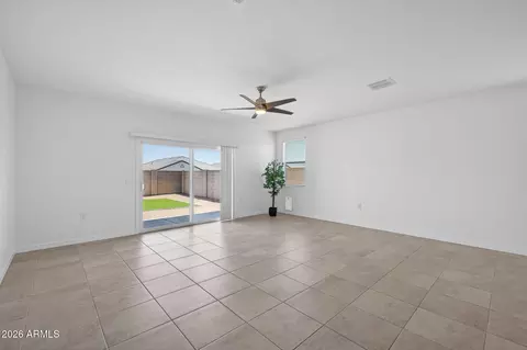 Living - 2421 W Sable Ave, Apache Junction, AZ 85120 photo 2 of 3