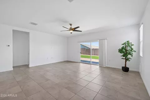 Living - 2421 W Sable Ave, Apache Junction, AZ 85120 photo 3 of 3