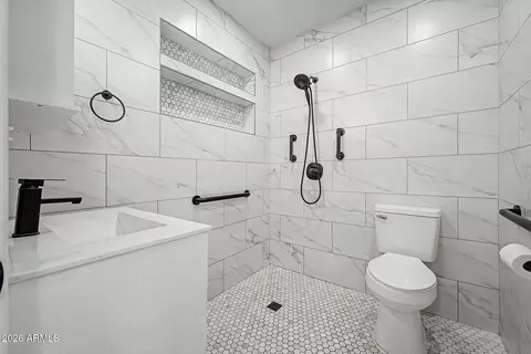 Bath - 1969 E Duke Dr, Tempe, AZ 85283 photo 2 of 2