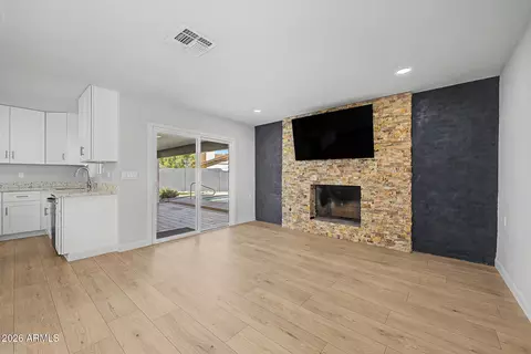 Living - 1969 E Duke Dr, Tempe, AZ 85283 photo 2 of 5