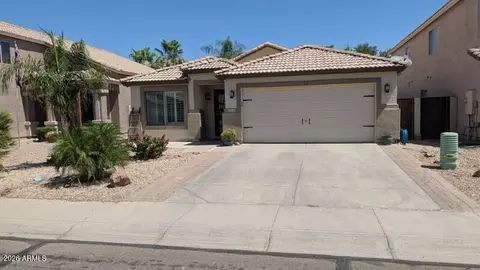 2640 E Cowboy Cove Trl, San Tan Valley, AZ 85143