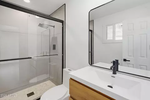 Bath - 1965 E Oxford Dr, Tempe, AZ 85283 photo 1 of 3