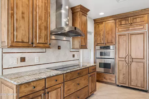 Kitchen - 1040 E Osborn Rd #803, Phoenix, AZ 85014 photo 4 of 6