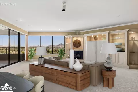 Living - 1040 E Osborn Rd #803, Phoenix, AZ 85014 photo 5 of 9