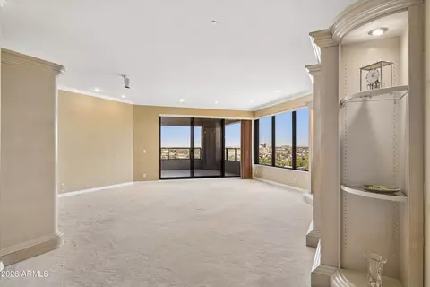 Living - 1040 E Osborn Rd #803, Phoenix, AZ 85014 photo 8 of 9