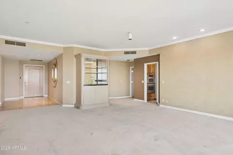 Living - 1040 E Osborn Rd #803, Phoenix, AZ 85014 photo 2 of 9