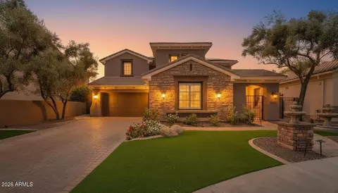 310 W New Dawn Dr, Chandler, AZ 85248