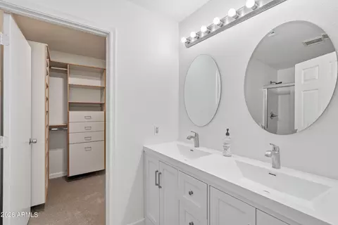 Bath - 9354 E Naranja Ave, Mesa, AZ 85209 photo 2 of 5