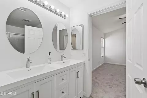 Bath - 9354 E Naranja Ave, Mesa, AZ 85209 photo 3 of 5