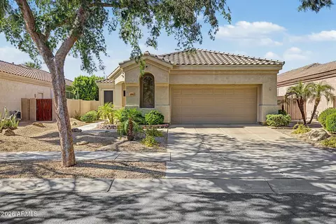 6962 W Rose Garden Ln, Glendale, AZ 85308
