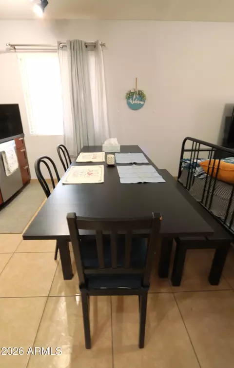 Dining - 3511 E Baseline Rd #1233, Phoenix, AZ 85042 photo 1 of 1